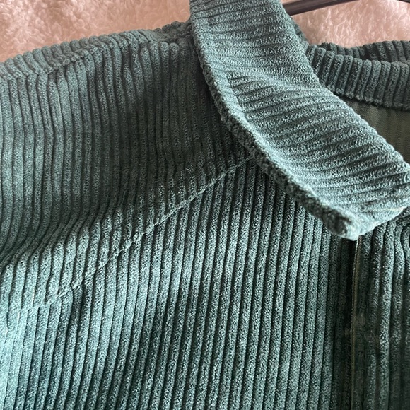 Green button down jacket. Perfect for the holidays!! - Picture 3 of 3